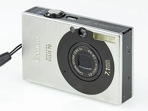 Canon Digital IXUS 70 camera