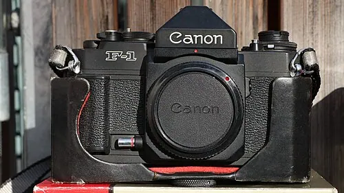 Canon F-1N camera