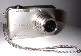 Casio Exilim EX-Z1000 camera