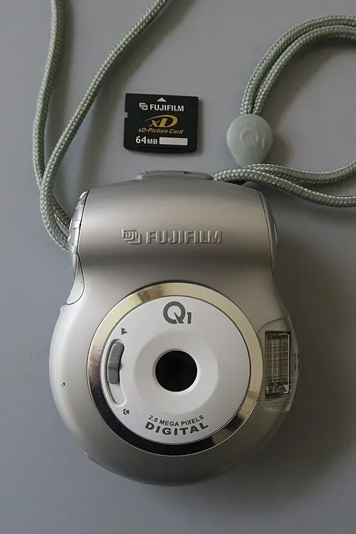 Fujifilm Digital Q1 camera