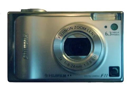 Fujifilm FinePix F11 camera