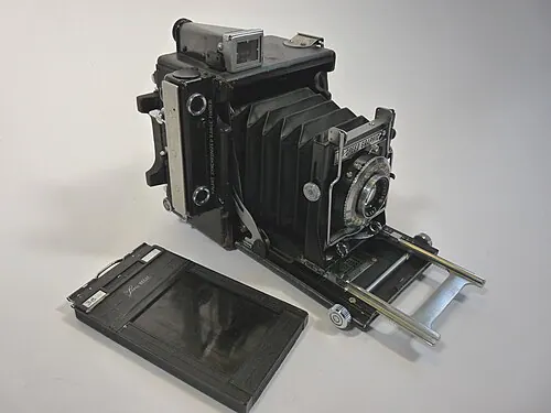 Graflex Speed Graphic camera