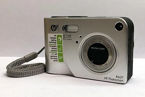 HP PhotoSmart R607 camera