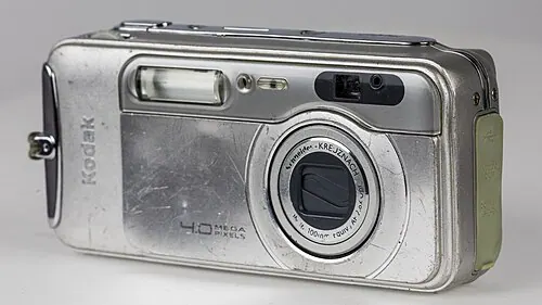 Kodak EasyShare LS743 camera