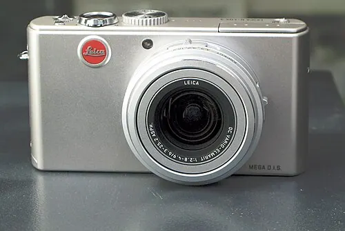 Leica D-Lux 2 camera