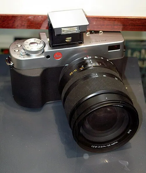 Leica Digilux 3 camera