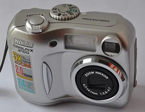 Nikon Coolpix 2100 camera