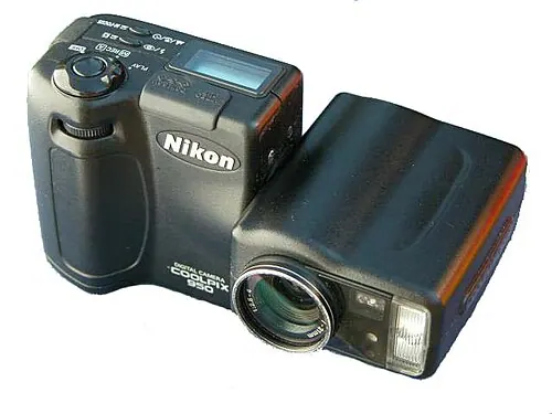Nikon Coolpix 950 camera