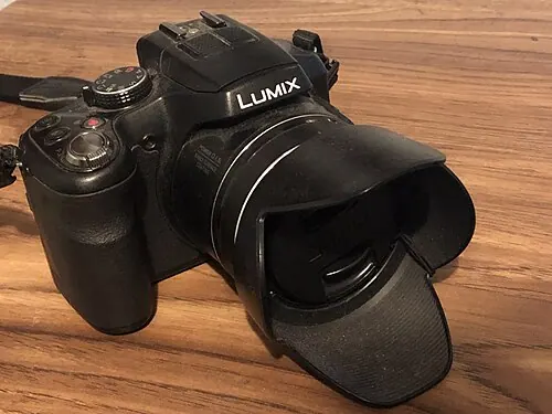 Panasonic Lumix DMC-FZ200 camera
