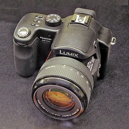 Panasonic Lumix DMC-FZ50 camera