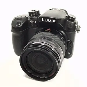 Panasonic Lumix DMC-GH4 camera