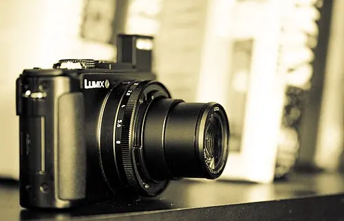 Panasonic Lumix DMC-LX7 camera