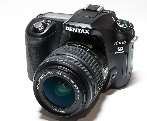 Pentax K100D Super camera