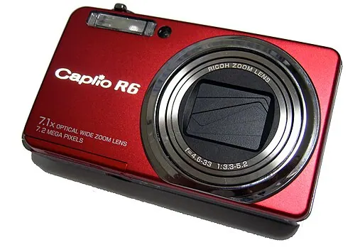 Ricoh Caplio R6 camera