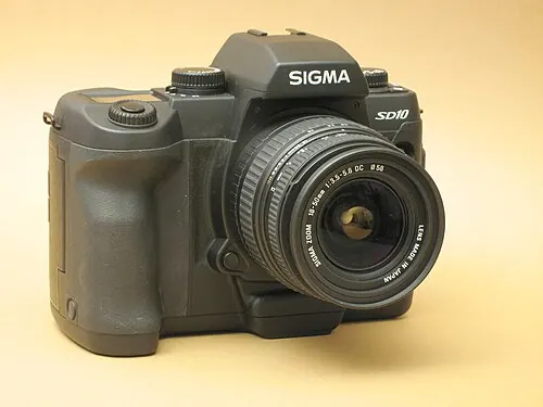 Sigma SD10 camera