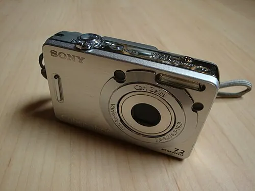Sony Cyber-shot DSC-W55 camera